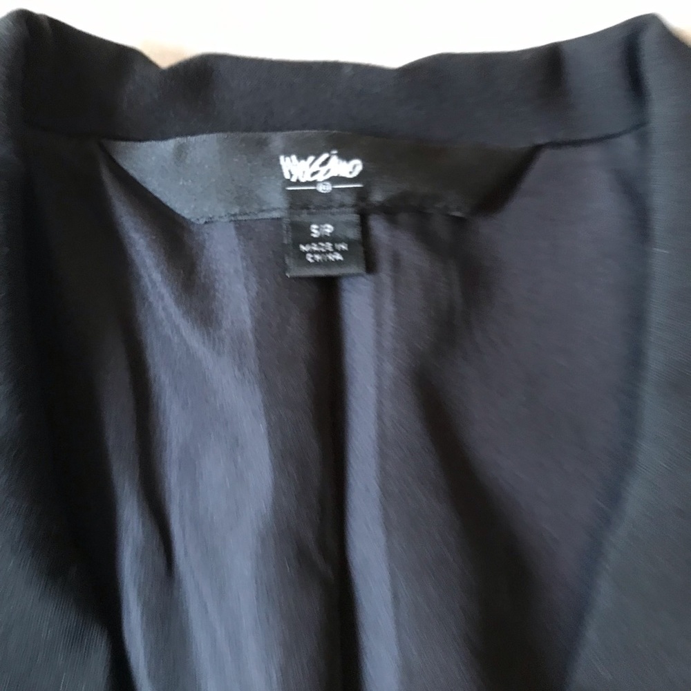 Cropped Blazer - Picture 3 of 4